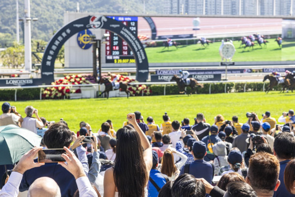 12月8日沙田馬場「浪琴香港國際賽事」