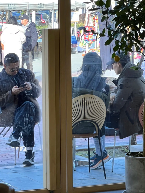 梁洛施疑被爆新戀情 梁洛施疑被爆新戀情