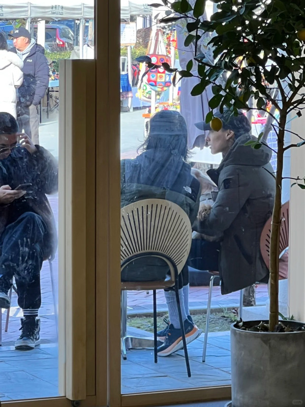 梁洛施疑被爆新戀情 梁洛施疑被爆新戀情