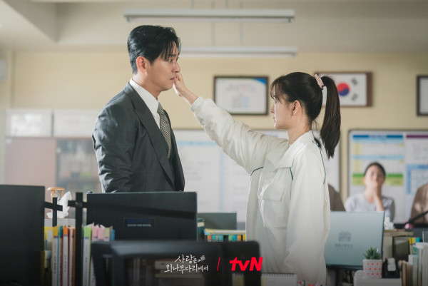 Disney+韓劇《愛在獨木橋》現正熱播！（圖片來源：IG@tvn_drama）