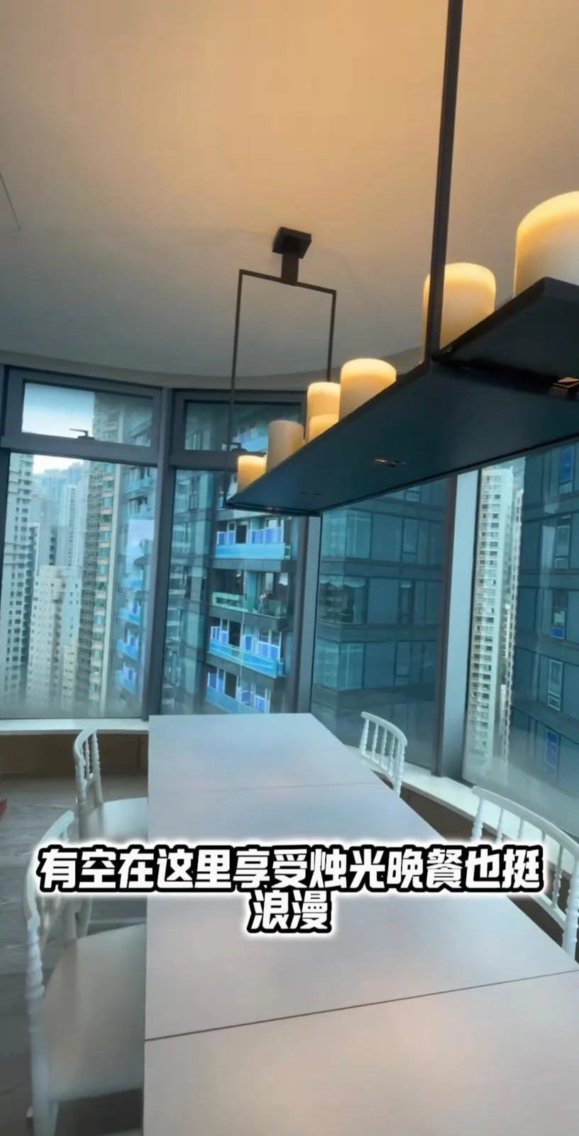 Mandy Lieu英國生圖曝光！搬離億萬豪宅 樸素打扮零化妝狀態驚人 