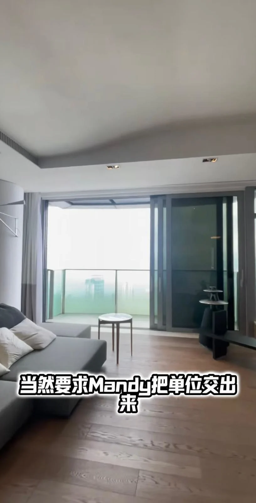 Mandy Lieu英國生圖曝光！搬離億萬豪宅 樸素打扮零化妝狀態驚人 