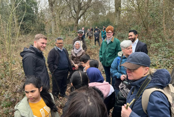 Mandy Lieu英國生圖曝光！搬離億萬豪宅 樸素打扮零化妝狀態驚人 