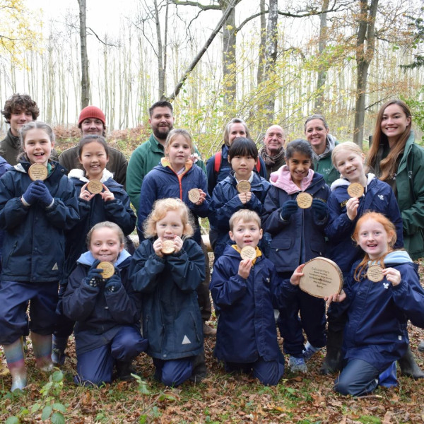 Mandy Lieu英國生圖曝光！搬離億萬豪宅 樸素打扮零化妝狀態驚人 