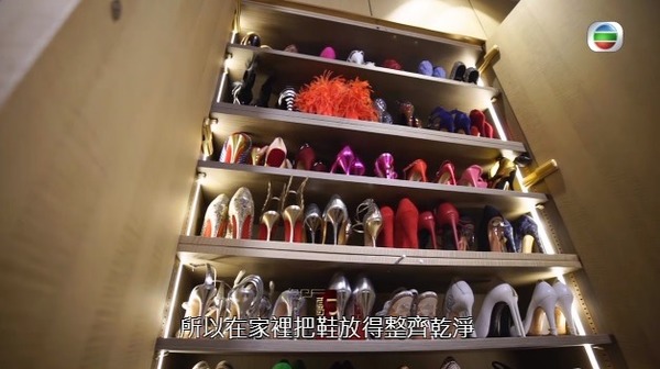 楊洛婷與老公巴黎鐵塔下浪漫留影 重穿十年前婚禮晚裝 身材依然弗爆 