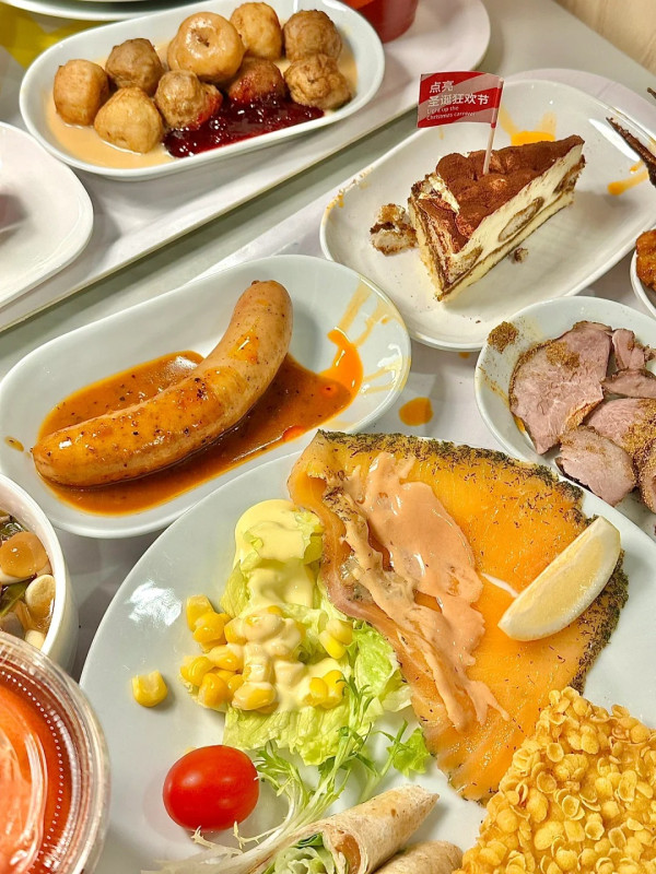 深圳IKEA聖誕自助餐（圖片來源：小紅書＠小王子吃不飽）