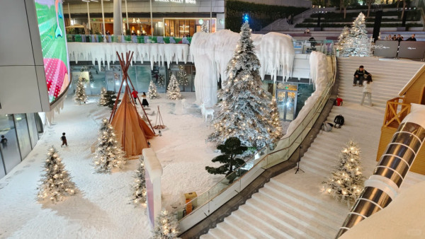 深圳萬象前海聖誕佈置（圖片來源：小紅書＠我真的謝）