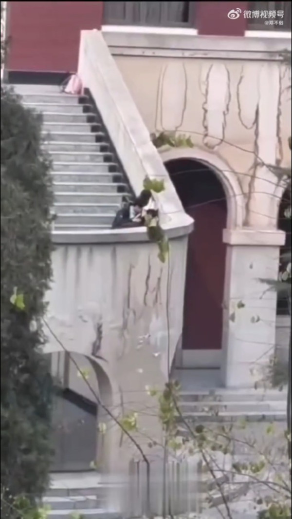 芭提雅沙灘驚現活春宮 中國男與泰女吵架後 以「肉搏」大和解