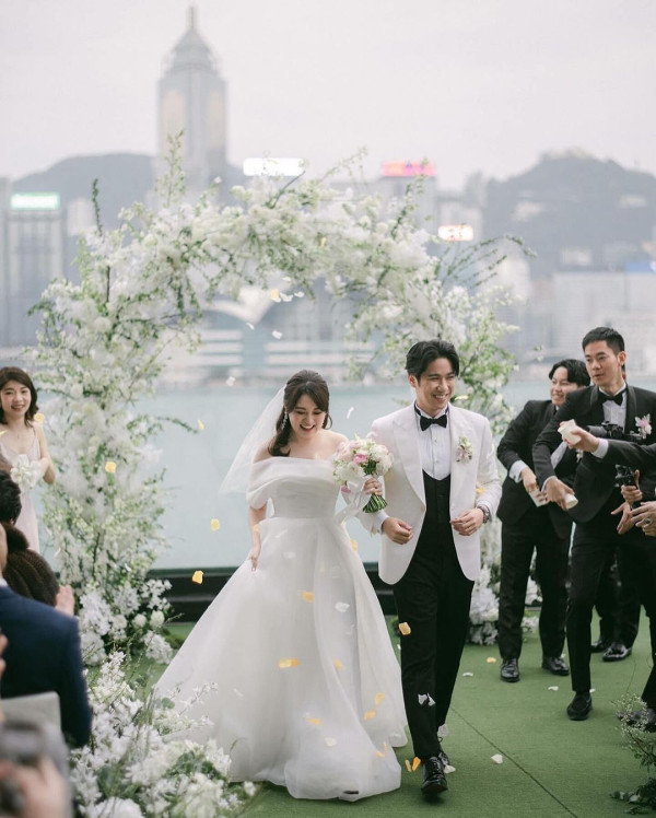 唐詩詠「舊愛」英國慘遇小偷 發文警世：真係唔好掉以輕心 