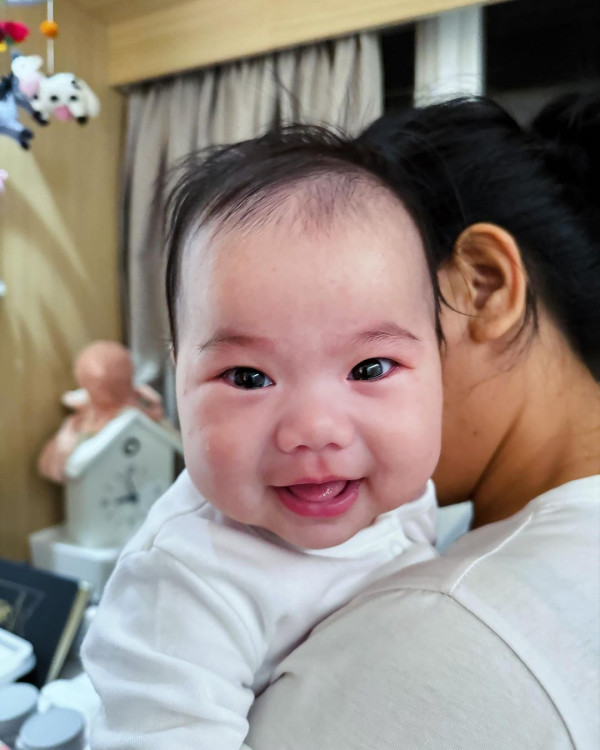 唐詩詠「舊愛」英國慘遇小偷 發文警世：真係唔好掉以輕心 