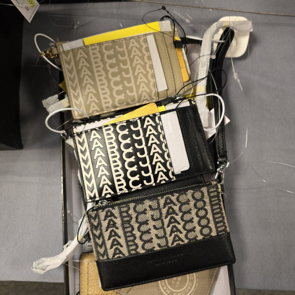 尖沙咀行李箱開倉特賣！Travel +plus大中細尺寸行李篋低至9起 