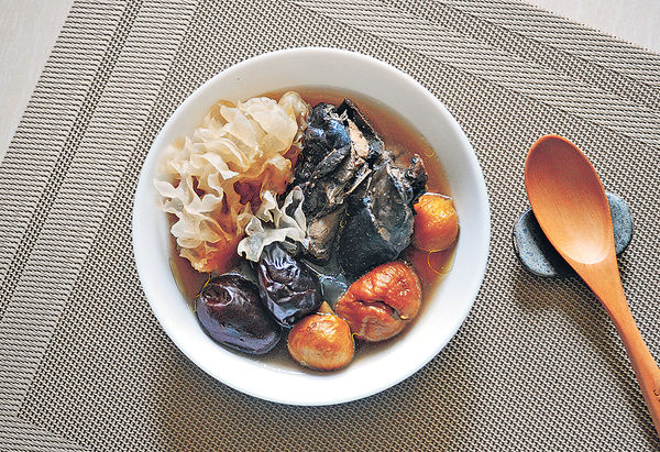 大雪飲食｜中醫教「暖身護腎」三寶 多吃苦味/溫熱/黑色食物助驅寒【附大雪5溫補湯水】