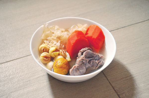 大雪飲食｜中醫教「暖身護腎」三寶 多吃苦味/溫熱/黑色食物助驅寒【附大雪5溫補湯水】