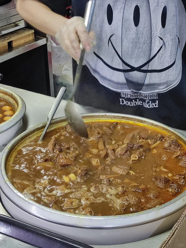 廣州北京路步行街逾10大美食推介！蟹黃撈飯+人氣「綠水鬼」+超高CP值舒芙蕾 