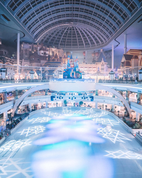 樂天世界（圖片來源：Facebook@롯데월드）