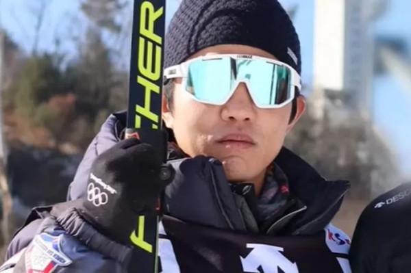男子被捕獲暴雪下滑雪返工 「韓版黎生」超狂身份曝光!