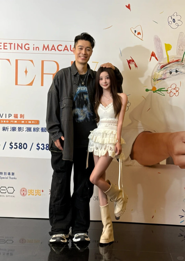 TVB一線小生袁偉豪被內地女貼身告白 霸氣回應輕鬆化解 網民大讚：好男人 