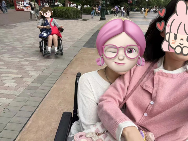 內地客遊香港迪士尼問園內火車可直達深圳？意外引出網民各式爆笑回應 