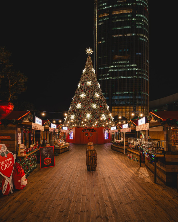 樂天百貨聖誕市集（圖片來源：Facebook@롯데백화점）