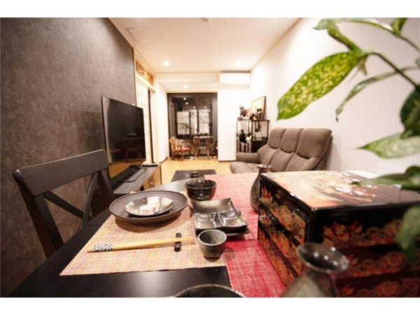 內地男跟蹤偷拍日本女小學生 惹日本人眾怒 曾闖入政府大樓做一事 