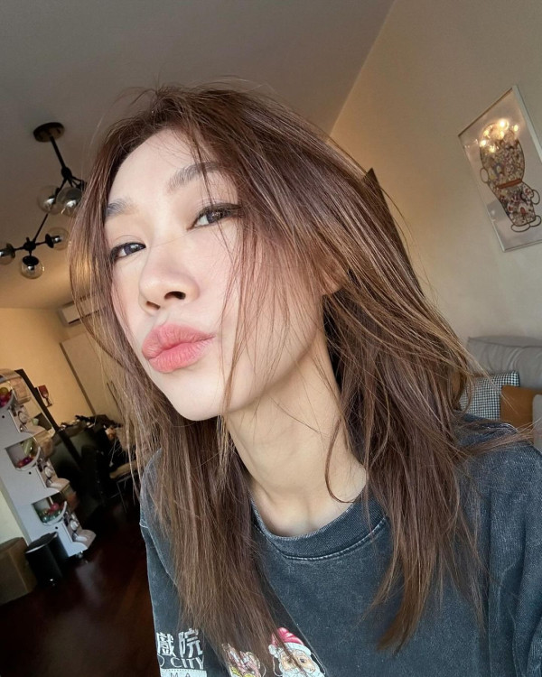 黃心穎遊東京大曬老公視角 鬆身衫上陣再惹懷孕疑雲？ 