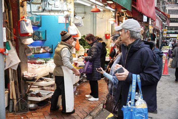 乞食好過返工 內地男來港行乞日袋1000 WeChat曝光出沒多地搵食