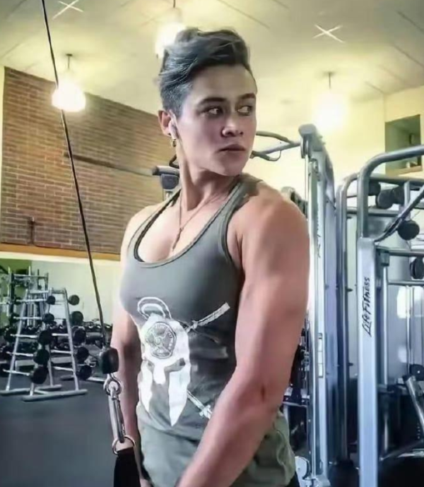 《吸血新世紀》女主角Kristen Stewart驚人近況曝光？身形變粗壯網民嘆認唔出！ 