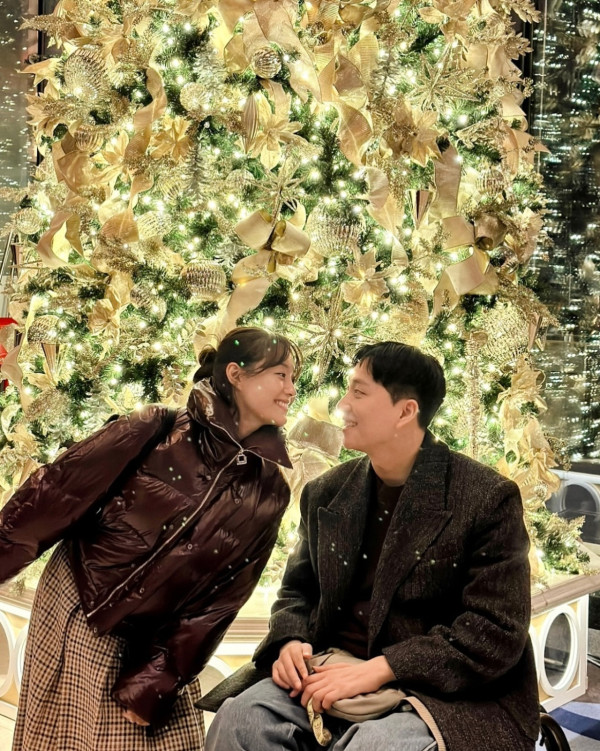 女粉絲遇「王嘉爾Jackson」網上情緣！3大高招兩個月騙500萬！謊稱要錢修理飛機 