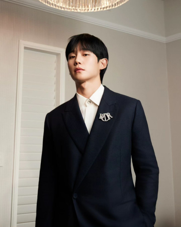 謝霆鋒澳門開騷連唱7曲 重要部位驚人尺寸意外曝光 女粉:不忍直視褲襠