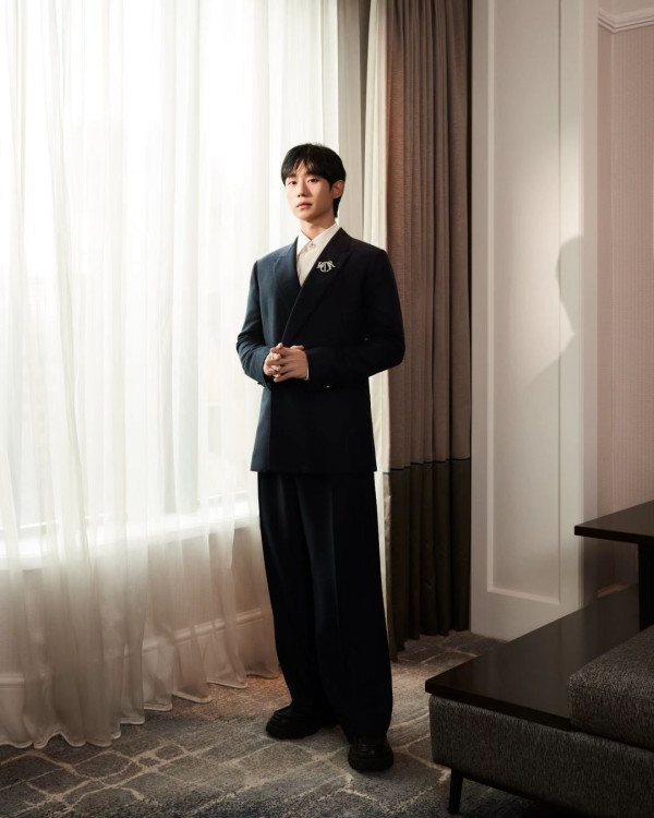 謝霆鋒澳門開騷連唱7曲 重要部位驚人尺寸意外曝光 女粉:不忍直視褲襠