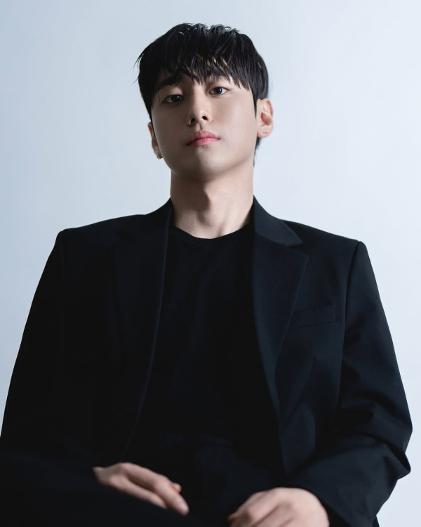 謝霆鋒澳門開騷連唱7曲 重要部位驚人尺寸意外曝光 女粉:不忍直視褲襠