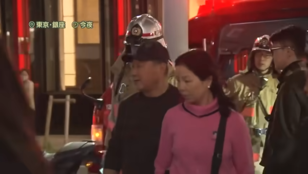 東京銀座CHANEL發生驚險火災!巨型聖誕蝴蝶結起火畫面曝光!