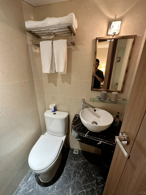 授權轉載:小紅書 @大衛 日本簽證申請中心現通宵排隊潮!在港內地人盼趕及聖誕節日本旅遊