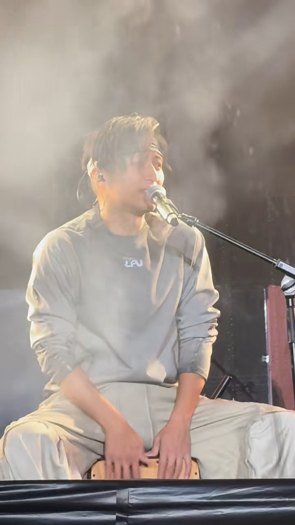 內地客日本巧遇梁朝偉獲合照 後面竟有陳奕迅亂入引全網羡慕 