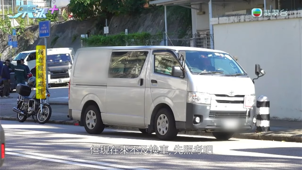 考車師傅俾錯車「棍波」變「自動波」 ！累港人考唔到試 駕駛學校聲大夾惡：公司並無責任..