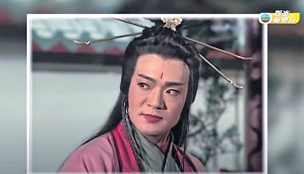 魯振順多年來演出過無數經典角色，最經典的角色就是《笑傲江湖》裡面的日月神教教主「東方不敗」。