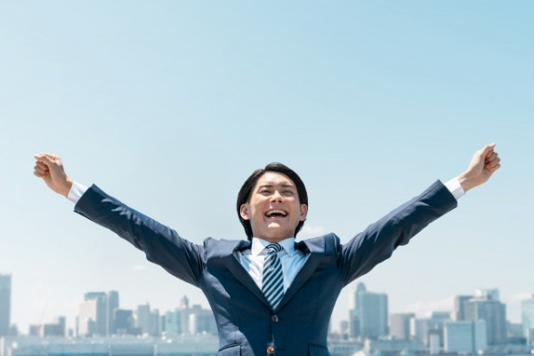 東京都廳將推「每周休三天」制度 彈性上班時間 兼顧育兒和工作