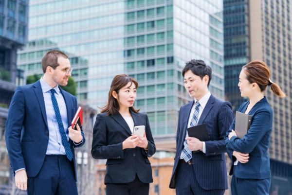 東京都廳將推「每周休三天」制度 彈性上班時間 兼顧育兒和工作