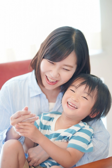 東京都廳將推「每周休三天」制度 彈性上班時間 兼顧育兒和工作 