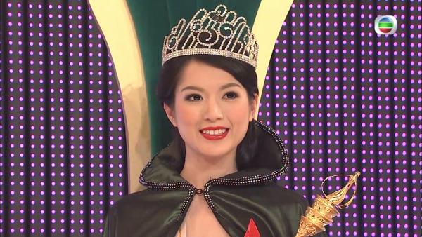 42歲前華姐冠軍親證離婚消息 揭已正式辦妥手續恢復單身！對感情事隨緣