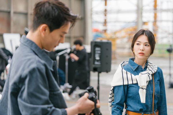 你的內心頗為強大,具有一定的心理韌性。他們活潑開朗,對生活持開放態度,能夠自在地做自己。不論外界如何評價,他們都能保持自我,不會因此而受到影響。