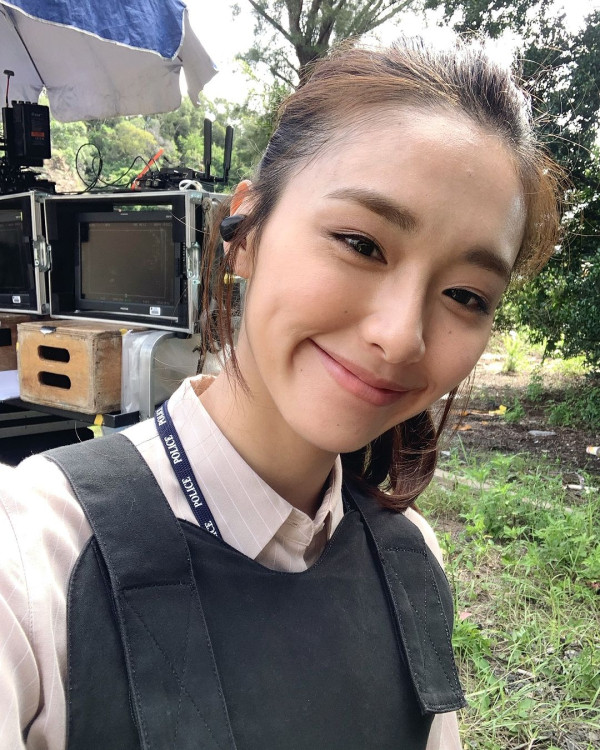 前TVB女星佗B飛馬爾代夫度假 泳裝曬纖瘦身材 上圍明顯升級 