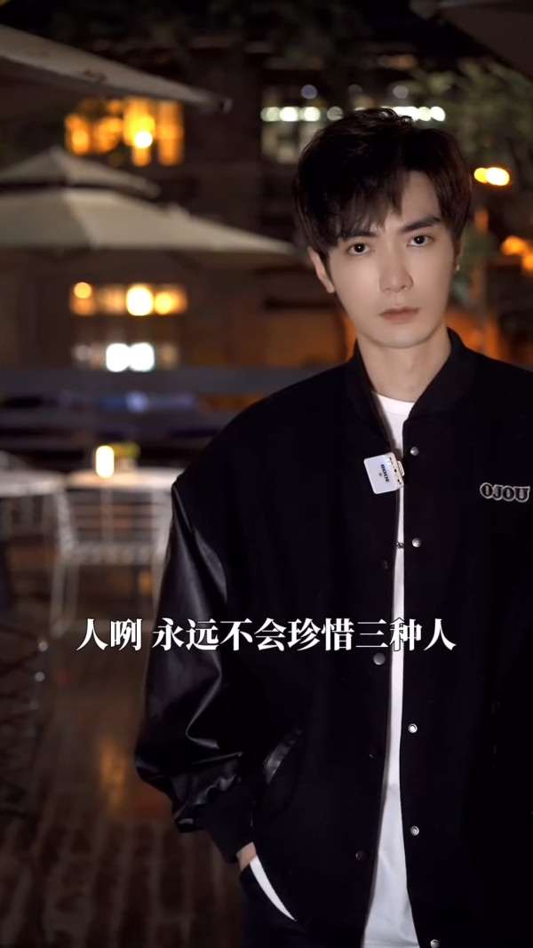 TVB男星蓮塘口岸被偶遇 親民贈合照 惟兩特徵被質疑整容?