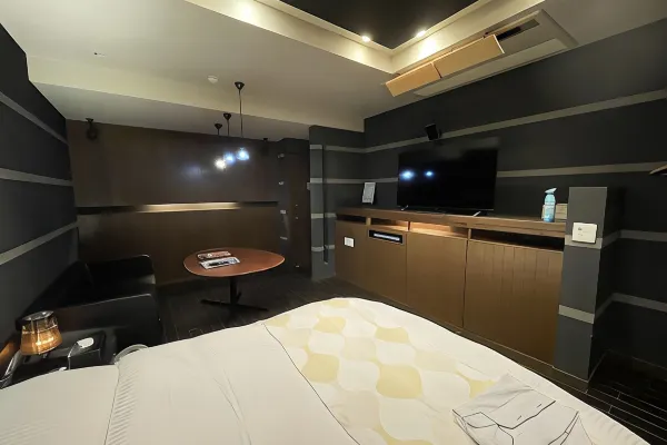 港人遊日訂錯情趣酒店 投訴非法禁錮兼冇得退款 被鬧無常識 