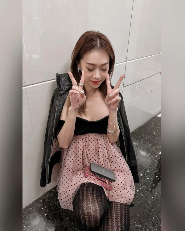 黃心穎二家姐黃心妙IG狂曬火辣相 弗爆身材超吸睛 瘋狂突破性感尺度！ 