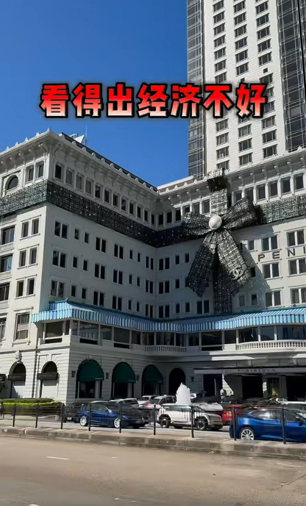 上水超市驚見內地客瘋搶食油 狂掃十幾箱買到缺貨！街坊稱連「呢樣」都唔放過 