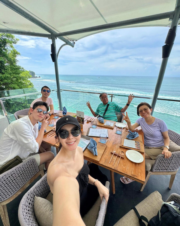 麥明詩挺巨肚突擊機場接老公！盛勁為被影低最真實反應！私下性格惹討論 