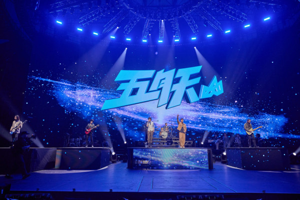 陳冠希驚喜現身周杰倫台北演唱會 一動作掀《頭文字D》集體回憶！ 