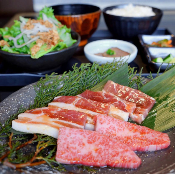 小紅書湧現新移民香港做「炒散」怪象！搵現金出糧 網民嘲：港人要失業 