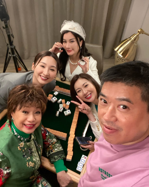 TVB富貴女星大馬曬噴血泳照疑失手凸腩？ 曾認升CUP上圍 揚言一世不「拆彈」 